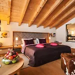 Maximilian Hotel 4*